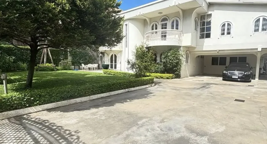 ขาย 4 ห้องนอน บ้านเดี่ยว ใน พระโขนง, กรุงเทพฯ