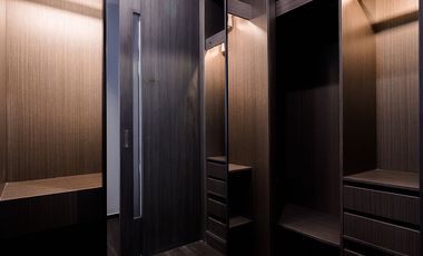 Condo en alquiler y en venta de 2 habitaciones en Khlong Toei, Bangkok