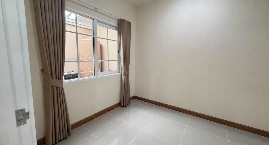 Reihenhaus zur Miete mit 3 Zimmer in Mueang Chiang Mai, Chiang Mai