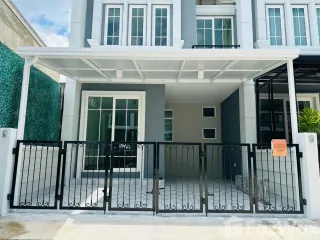 Reihenhaus zur Miete mit 3 Zimmer in Mueang Chiang Mai, Chiang Mai