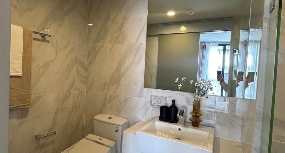 For rent 1 bed condo in Khlong Toei, Bangkok