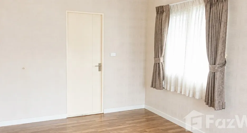 Casa en venta de 3 habitaciones en San Kamphaeng, Chiang Mai