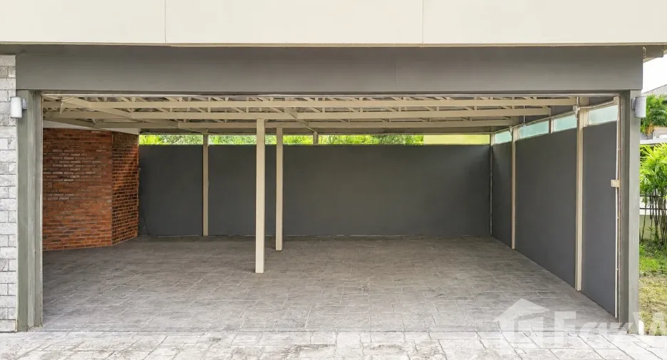 Casa en venta de 3 habitaciones en San Kamphaeng, Chiang Mai