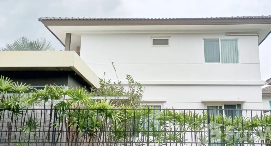 Casa en venta de 3 habitaciones en San Kamphaeng, Chiang Mai