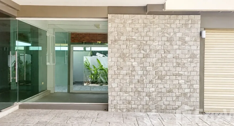 Casa en venta de 3 habitaciones en San Kamphaeng, Chiang Mai