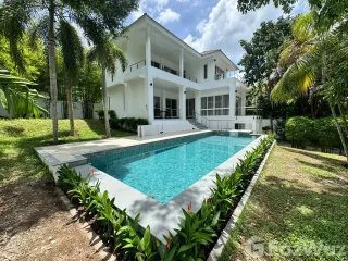 Casa en alquiler de 3 habitaciones en Ko Samui, Surat Thani