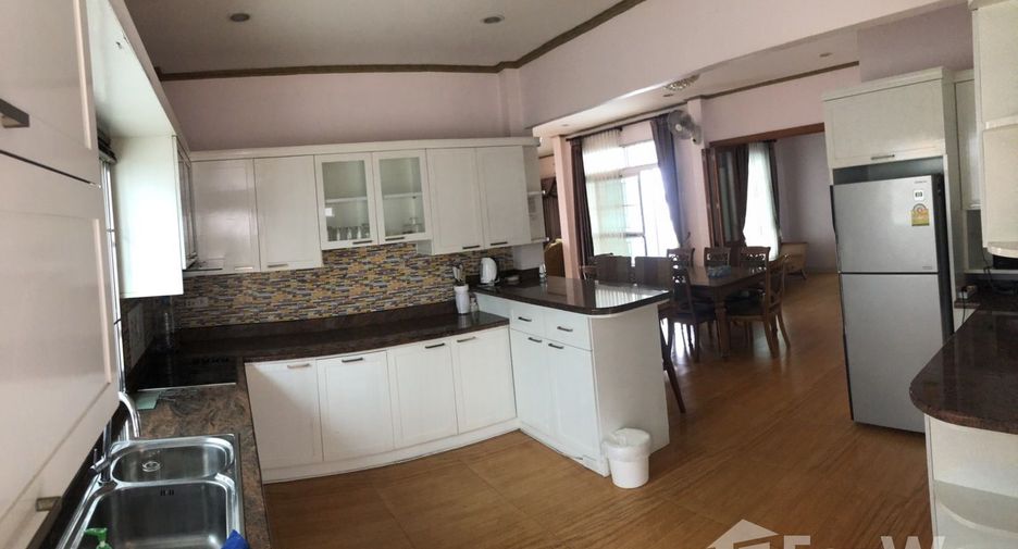 For sale and for rent 6 bedrooms villa in Jomtien, Pattaya