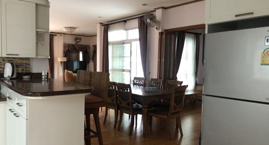 For sale and for rent 6 bedrooms villa in Jomtien, Pattaya