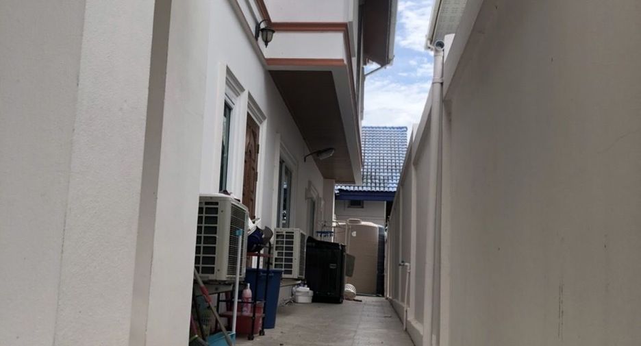 For sale and for rent 6 bedrooms villa in Jomtien, Pattaya