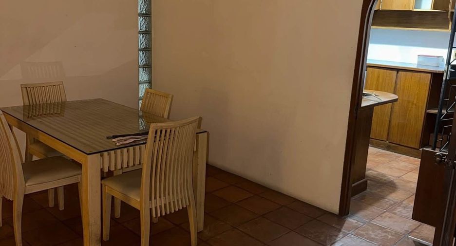 Villa en alquiler de 3 habitaciones en Bang Lamung, Chonburi