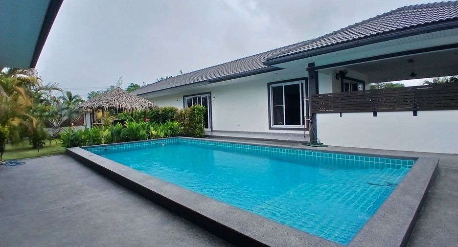 出售 4 卧室 别墅 在 Cha-Am, Phetchaburi