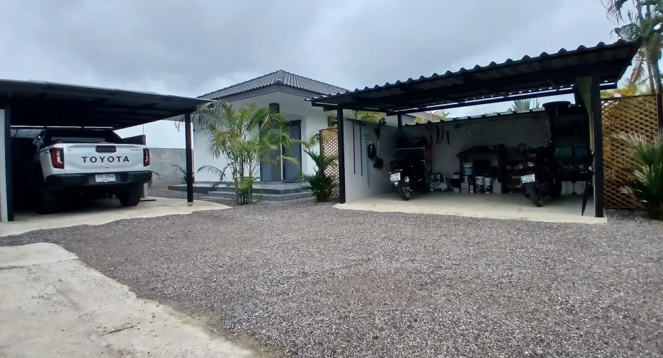 出售 4 卧室 别墅 在 Cha-Am, Phetchaburi