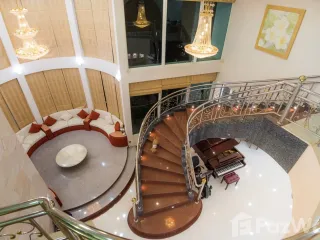 Terreno en venta en Bang Kapi, Bangkok