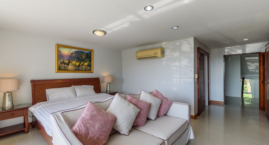 Villa zum Kauf mit 4 Zimmer in Kathu, Phuket