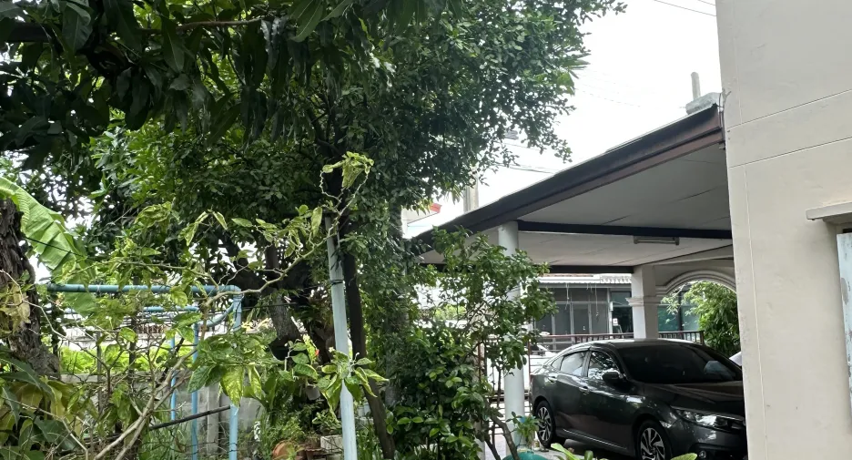 À vendre 5 chambres maison à Bang Khen, Bangkok