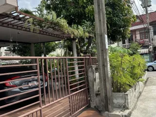 À vendre 5 chambres maison à Bang Khen, Bangkok