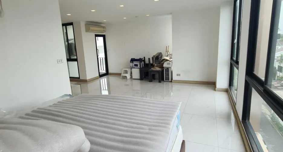 À vendre studio condo à Watthana, Bangkok