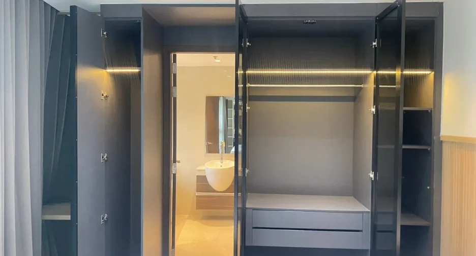 Condo en venta de 2 habitaciones en Khlong Toei, Bangkok
