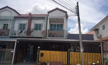 For sale 3 bedrooms townhouse in Nong Khaem, Bangkok