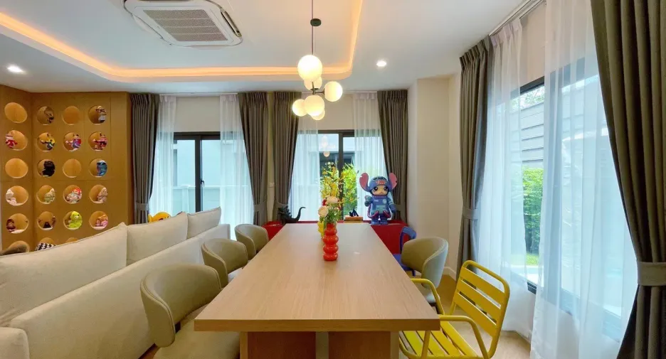 À louer 4 chambres maison à Bang Phli, Samut Prakan