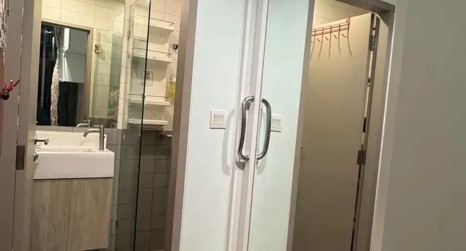 For sale studio condo in Phra Khanong, Bangkok