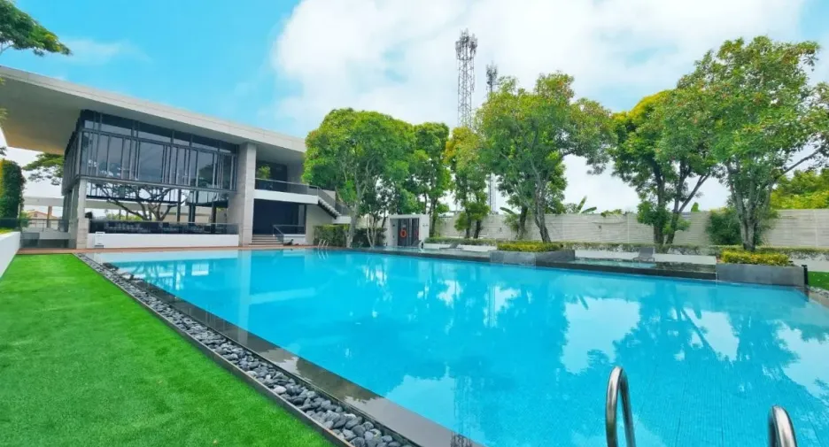 For sale 4 bedrooms house in Taling Chan, Bangkok