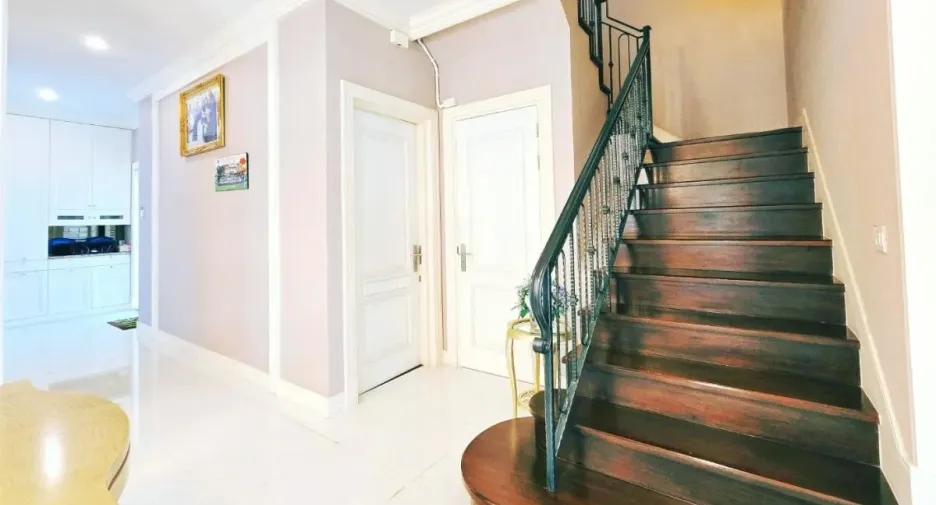 For sale 4 bedrooms house in Taling Chan, Bangkok