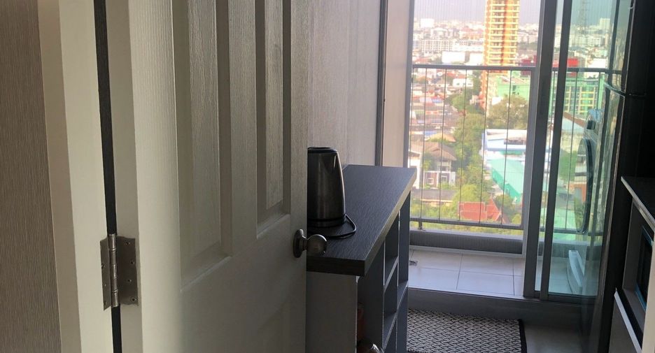 À vendre 1 chambre condo à Huai Khwang, Bangkok