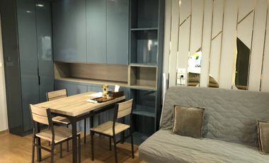 À vendre 1 chambre condo à Huai Khwang, Bangkok