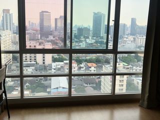 À vendre 1 chambre condo à Huai Khwang, Bangkok