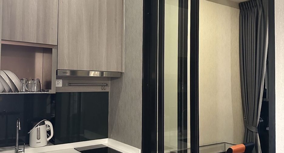 For sale 2 bedrooms condo in Watthana, Bangkok