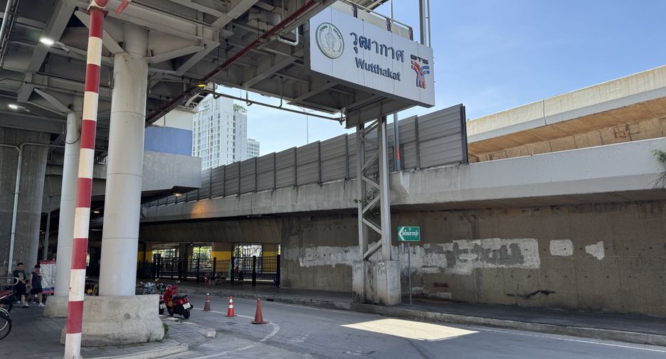 Condo en venta de estudio en Chom Thong, Bangkok