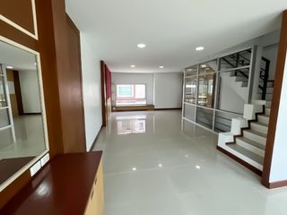 出售 3 卧室 办公室 在 Bueng Kum, 曼谷