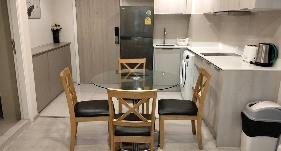 For rent 2 bedrooms condo in Khlong Toei, Bangkok