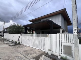 For sale 3 bedrooms house in Nong Chok, Bangkok