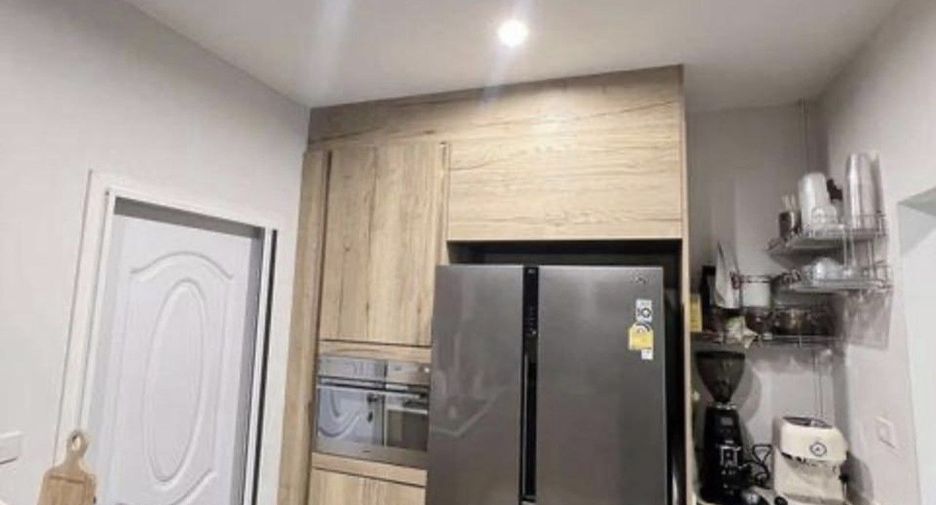 For sale 3 bedrooms house in Nong Chok, Bangkok