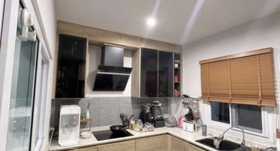 For sale 3 bedrooms house in Nong Chok, Bangkok