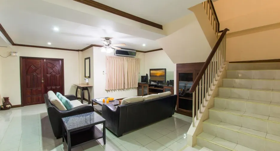 Casa adosada en venta de 3 habitaciones en Kathu, Phuket