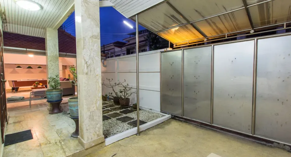 Casa adosada en venta de 3 habitaciones en Kathu, Phuket