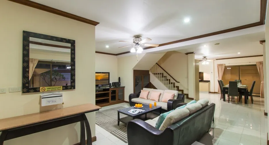 Casa adosada en venta de 3 habitaciones en Kathu, Phuket
