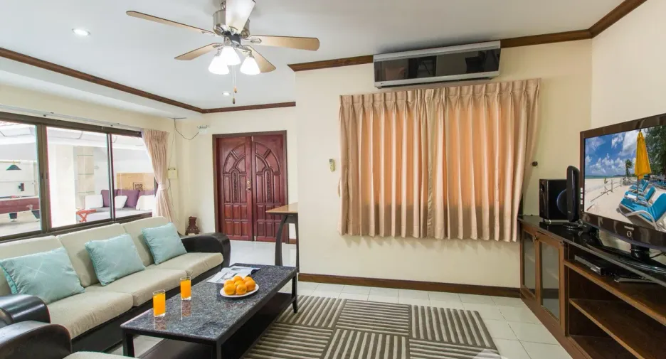 Casa adosada en venta de 3 habitaciones en Kathu, Phuket