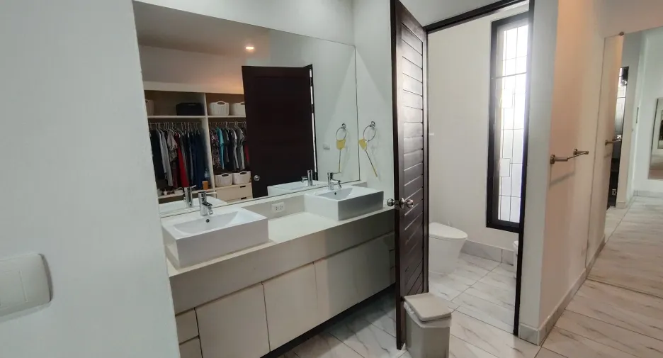 For sale 3 bedrooms villa in Mueang Phuket, Phuket
