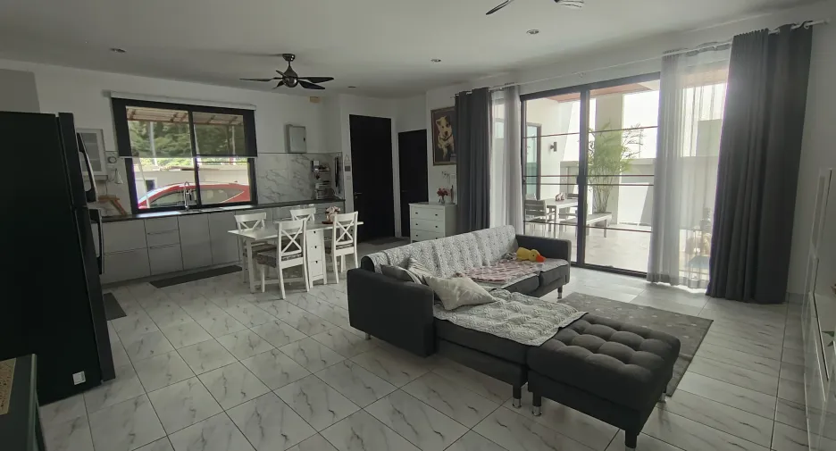 For sale 3 bedrooms villa in Mueang Phuket, Phuket