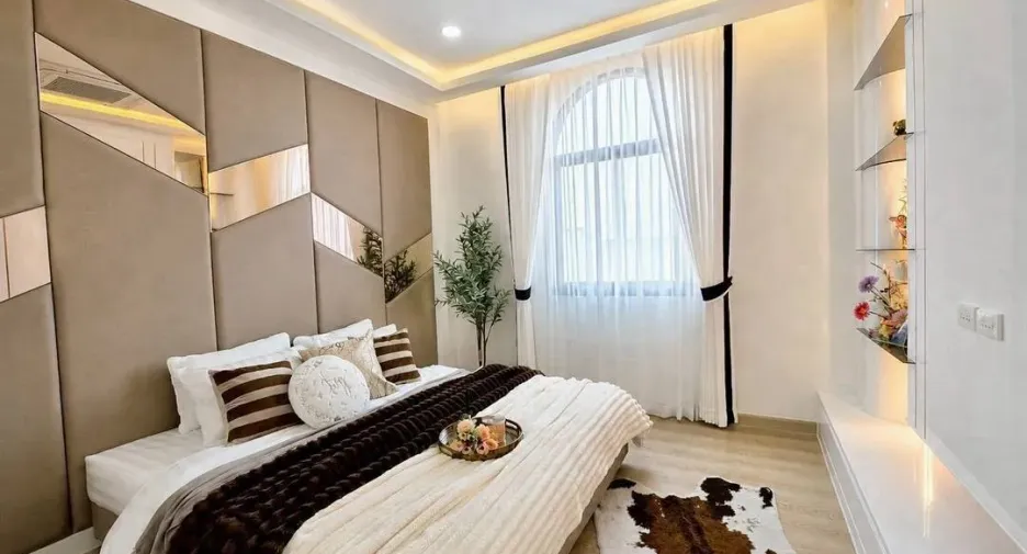 出租 3 卧室 联排别墅 在 Bang Lamung, Chon Buri