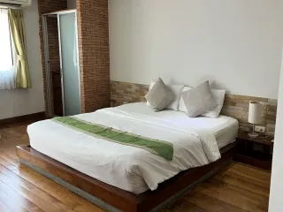 Hotel en venta de 16 habitaciones en Kathu, Phuket