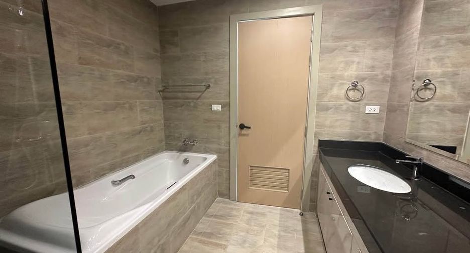 À louer et à vendre 2 chambres condo à Jomtien, Pattaya