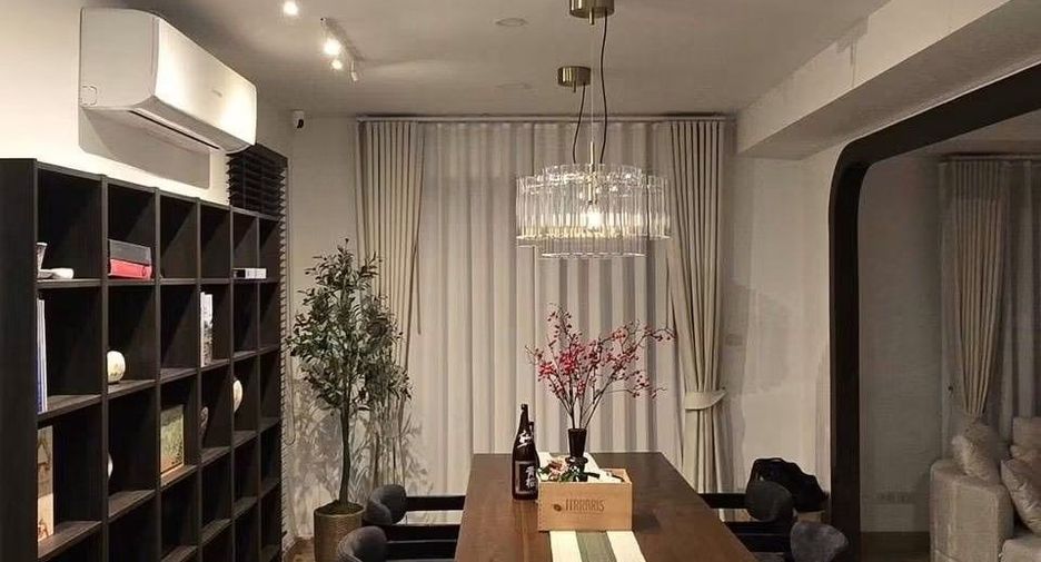 For rent 4 bedrooms house in Bang Lamung, Chonburi