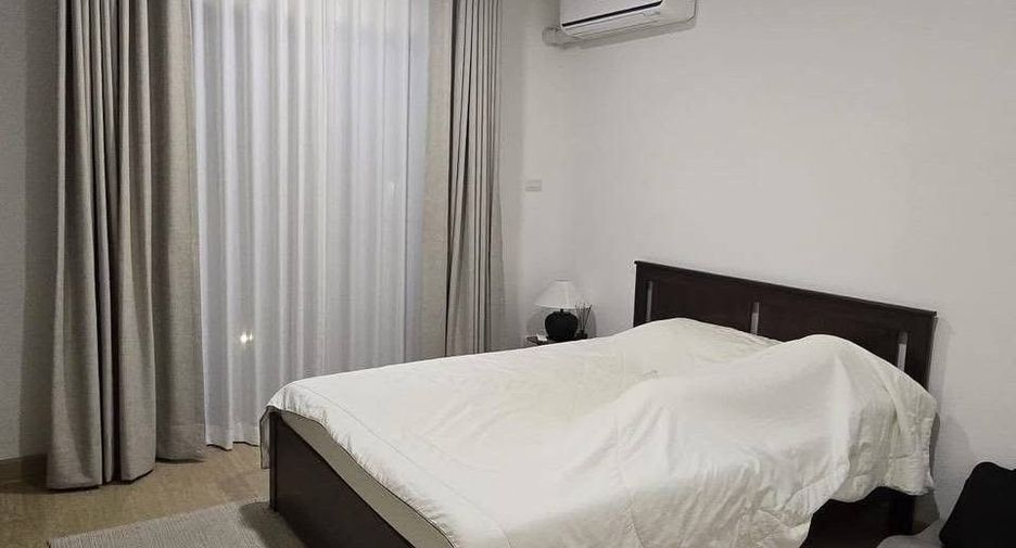 For rent 4 bedrooms house in Bang Lamung, Chonburi