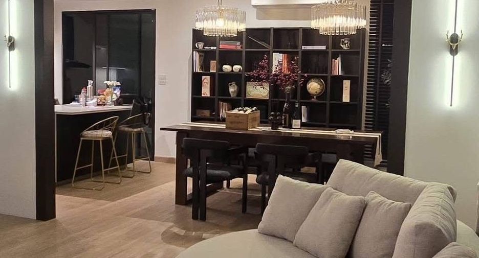 For rent 4 bedrooms house in Bang Lamung, Chonburi
