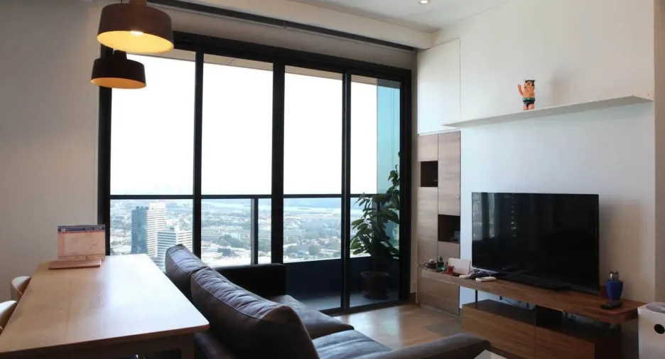 For sale 2 bedrooms condo in Khlong Toei, Bangkok
